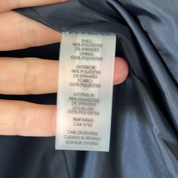 Calvin Klein Navy Blazer with gold button. Size 6 - Picture 4 of 5